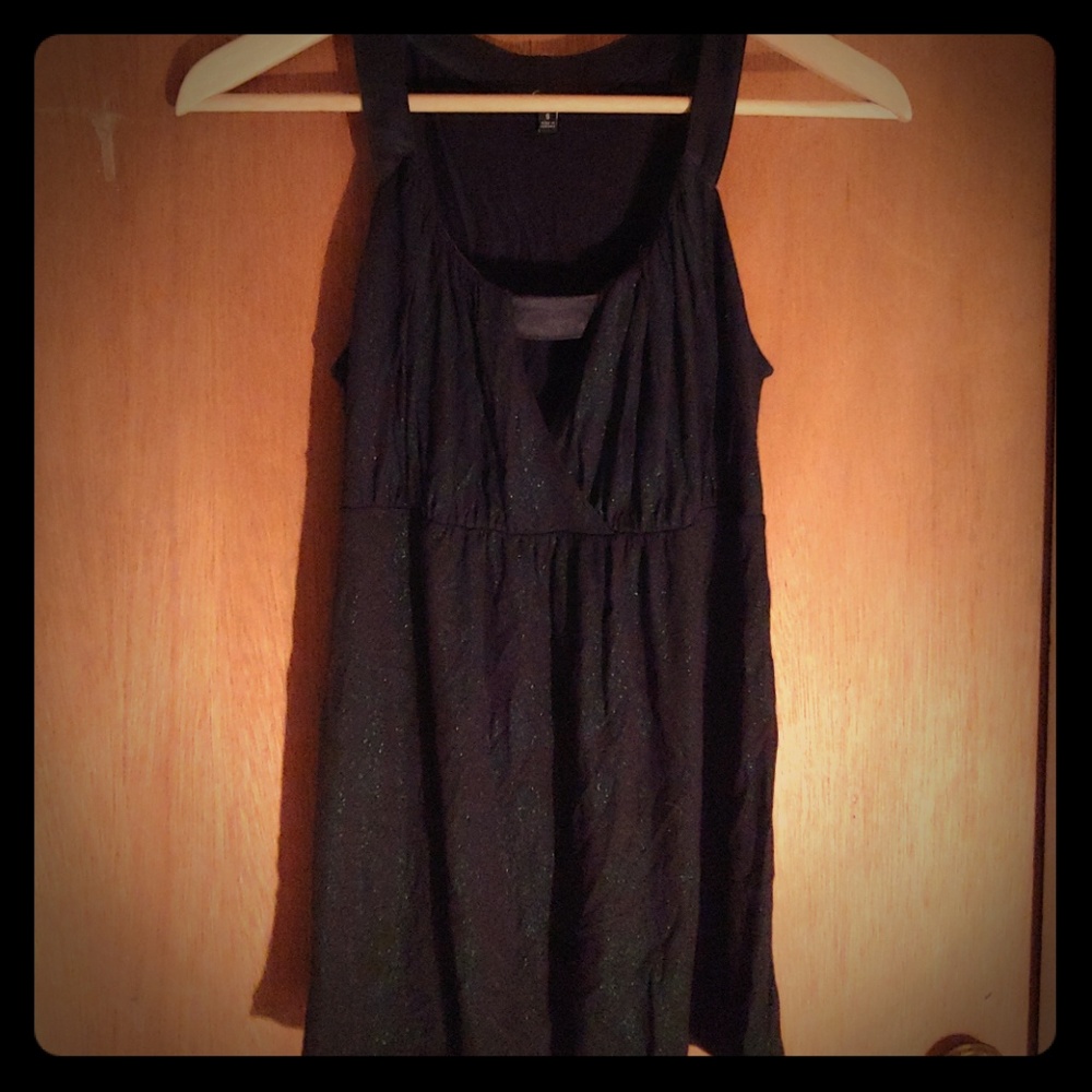 Super cute black tank